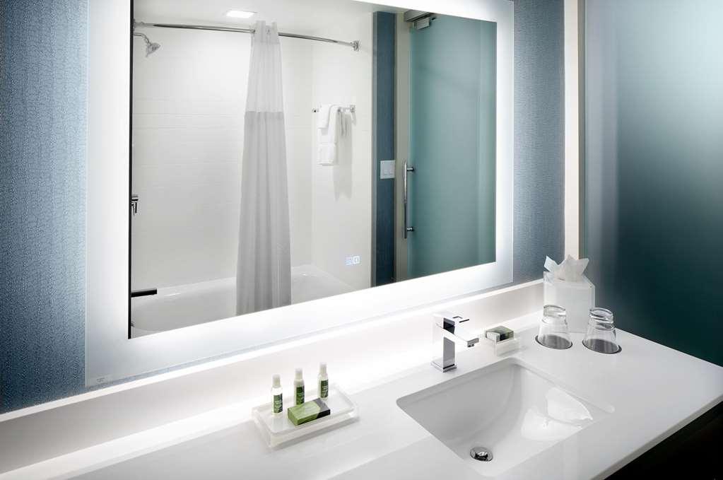 Cambria Hotel Phoenix Chandler - Fashion Center Номер фото